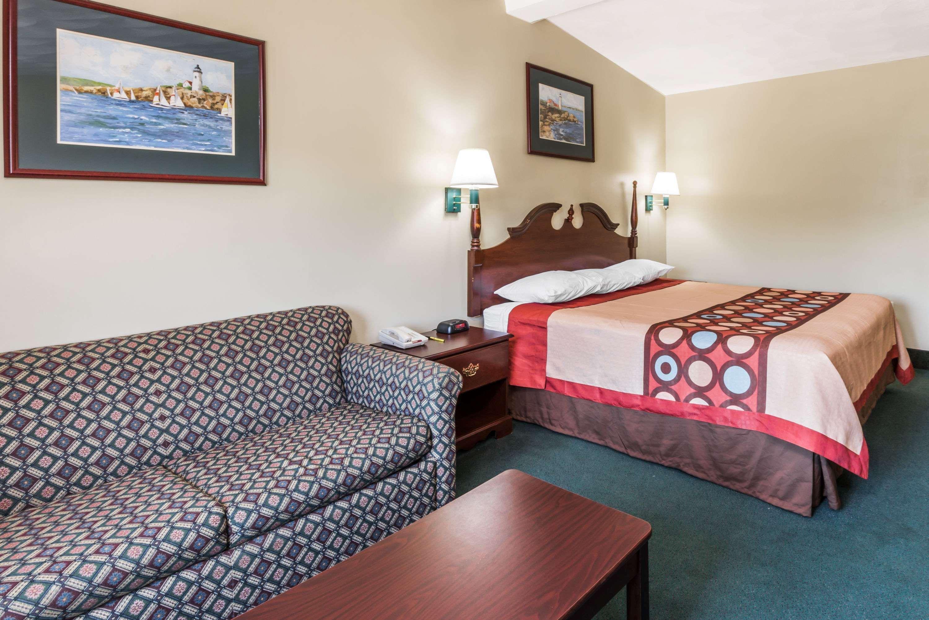 Super 8 By Wyndham West Greenwich/Providence Екстер'єр фото