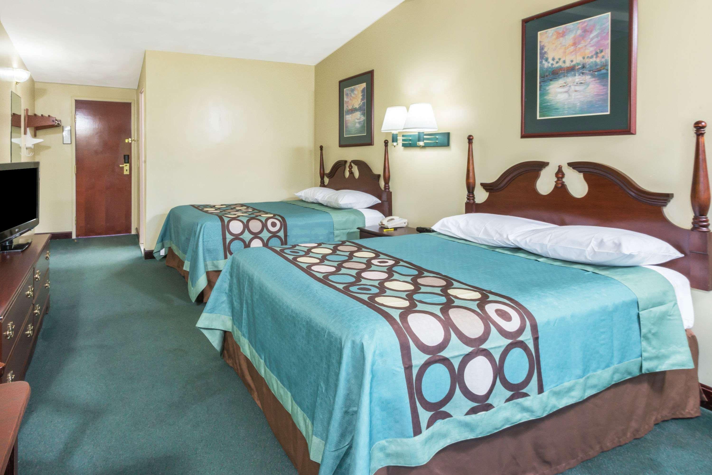 Super 8 By Wyndham West Greenwich/Providence Екстер'єр фото