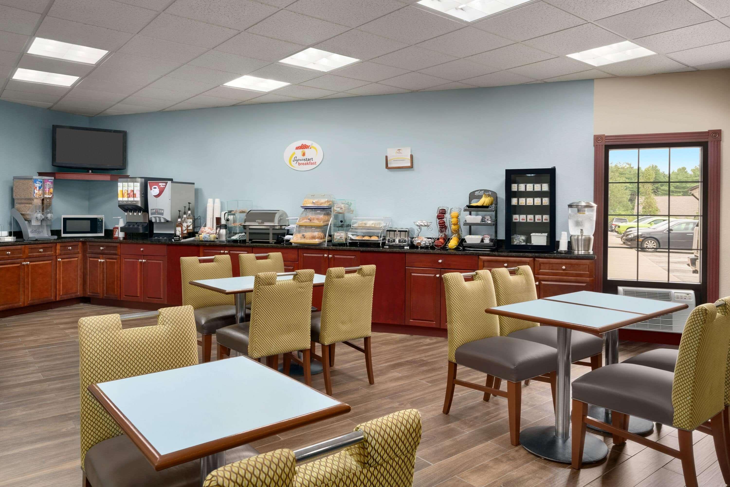 Super 8 By Wyndham West Greenwich/Providence Екстер'єр фото