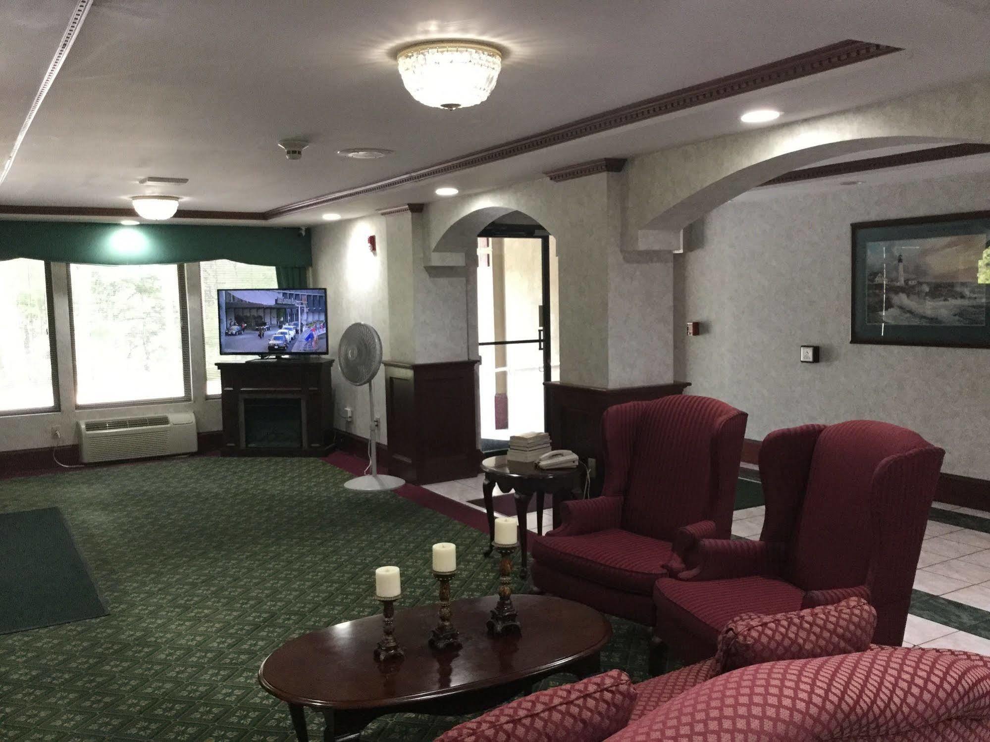Super 8 By Wyndham West Greenwich/Providence Екстер'єр фото